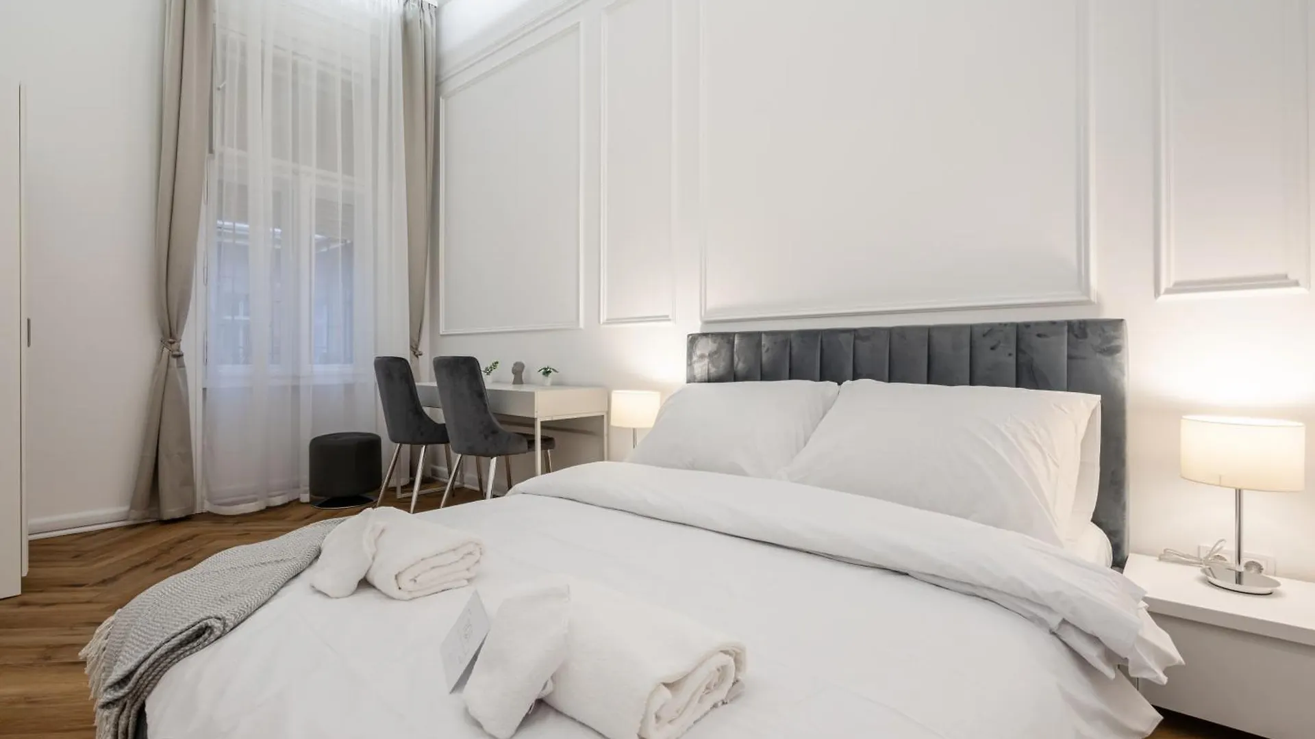 Apartment Lazar 16 - Budapest Royal Opera Suite, Best Location By Bqa