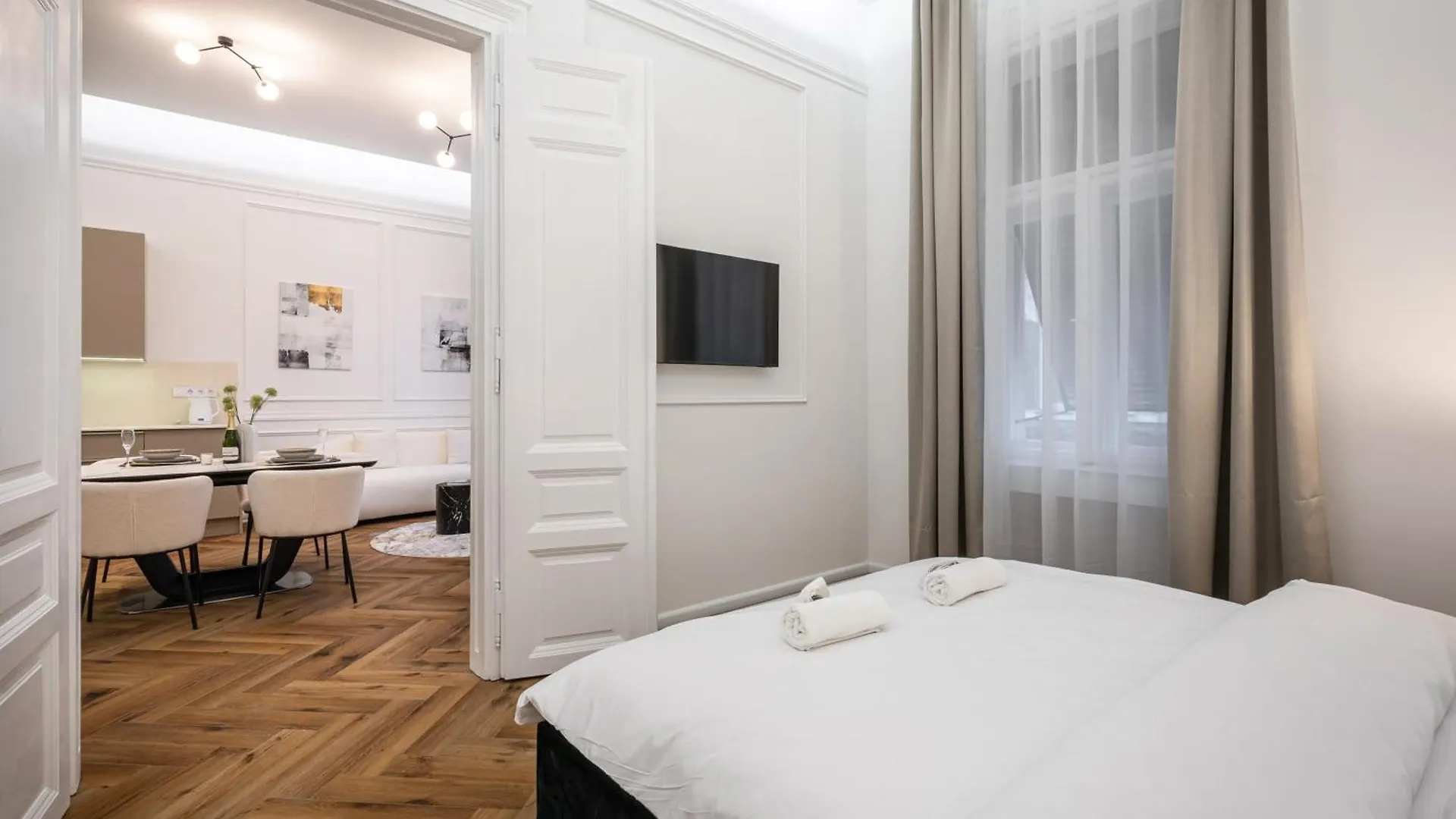 Lazar 16 - Budapest Royal Opera Suite, Best Location By Bqa 0*,  Hungary