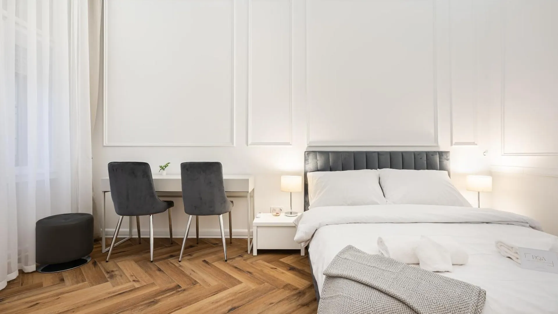 Apartment Lazar 16 - Budapest Royal Opera Suite, Best Location By Bqa Hungary