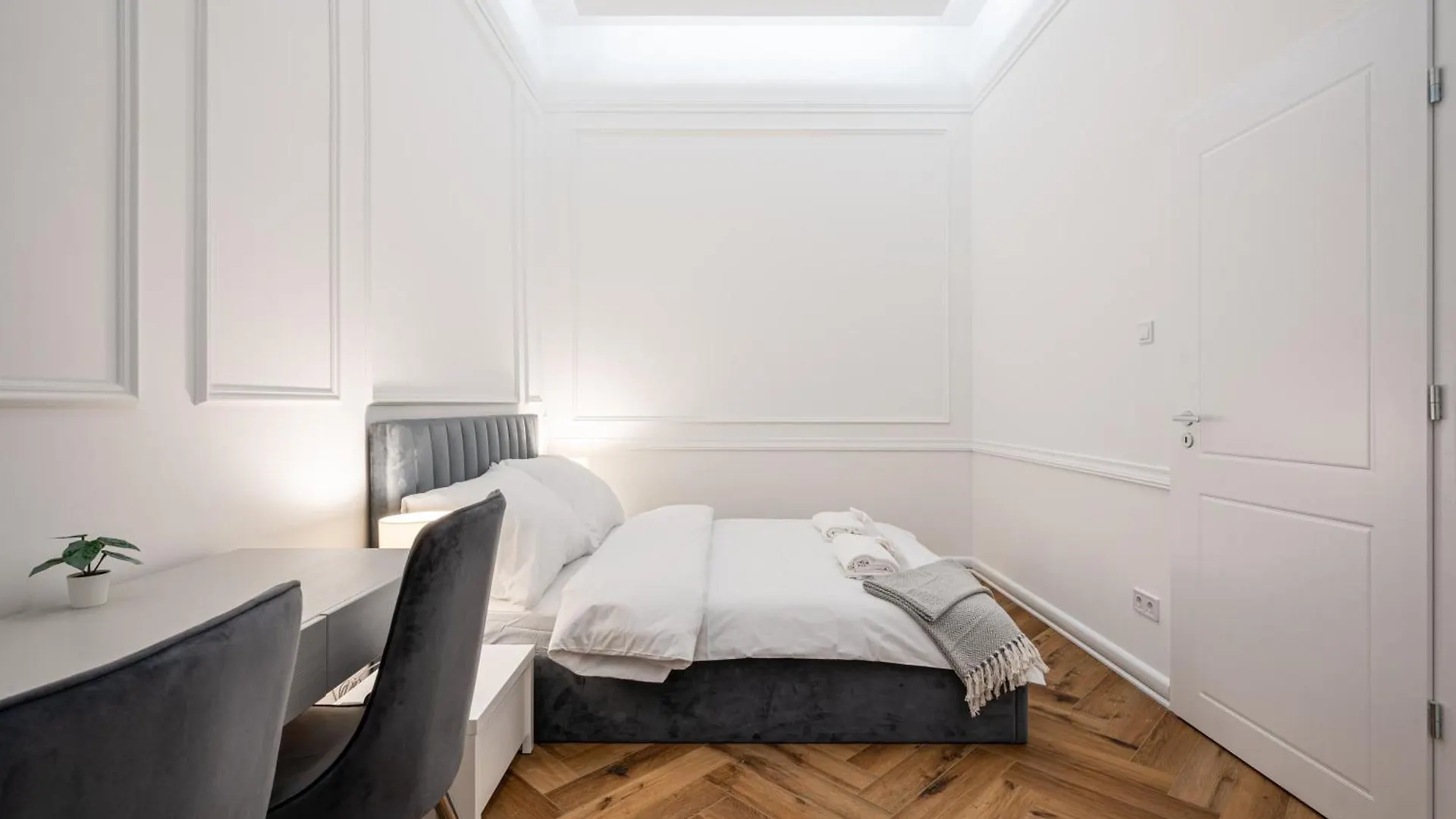 Lazar 16 - Budapest Royal Opera Suite, Best Location By Bqa Apartment