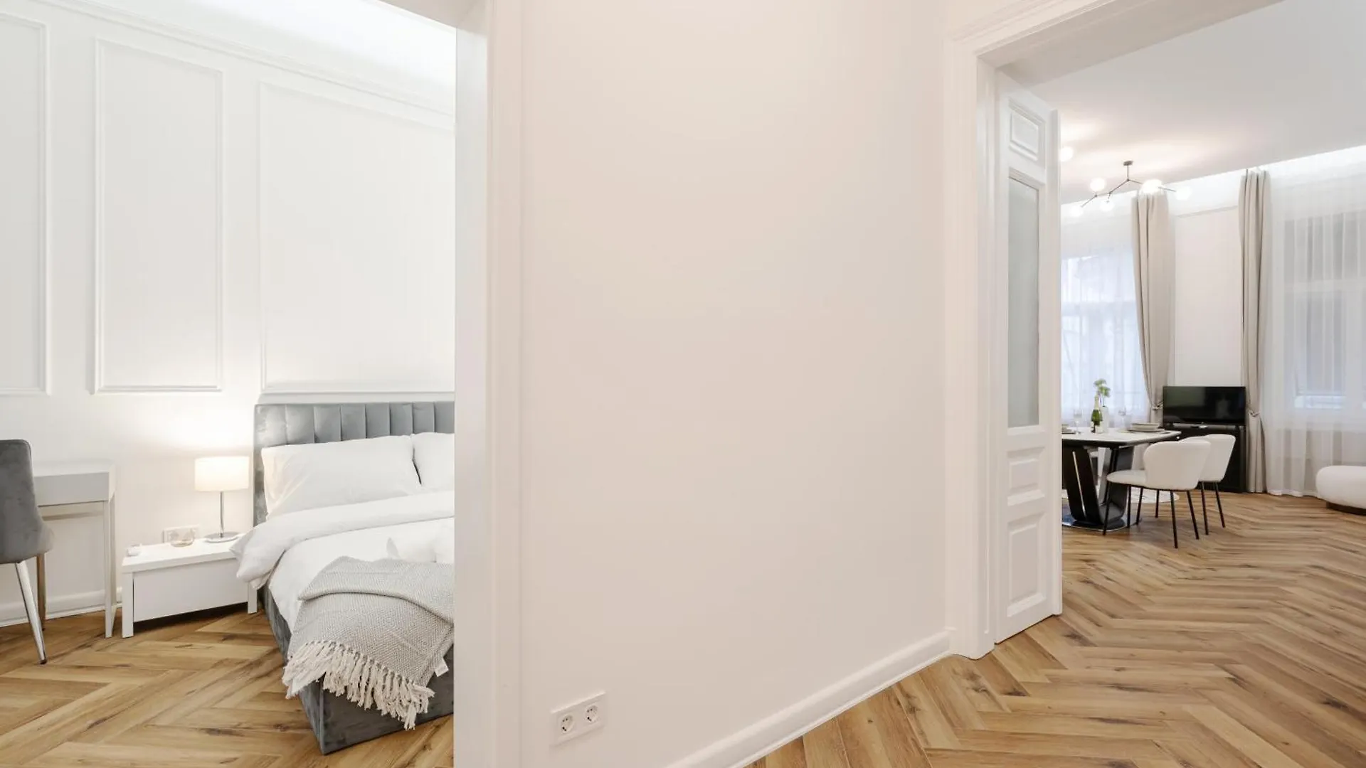 Lazar 16 - Budapest Royal Opera Suite, Best Location By Bqa